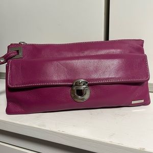PERLINA LEATHER WRISTLET CLUTCH IN ORCHID